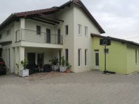 Eladó családi ház, Hévízen 182.4 M Ft, 5 szobás