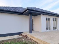 Eladó családi ház, Bicskén 98 M Ft, 5 szobás