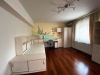 Eladó családi ház, Gödön 299 M Ft, 7 szobás