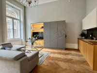 Kiadó téglalakás, albérlet