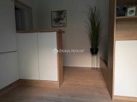 Eladó téglalakás, Pécsett 42.9 M Ft, 1 szobás