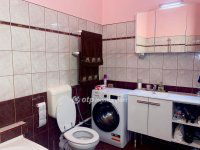 Eladó téglalakás, Szegeden 64.9 M Ft, 2 szobás