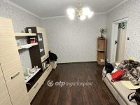 Eladó panellakás, Dunaújvárosban 30 M Ft, 1+1 szobás