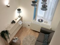 Eladó téglalakás, VI. kerületben 89.9 M Ft, 4 szobás