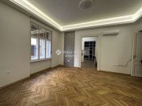 Kiadó téglalakás, albérlet, Pécsett 300 E Ft / hó, 3 szobás