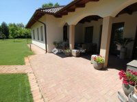 Eladó családi ház, Kecskeméten 219 M Ft, 4 szobás