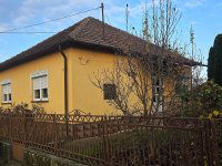 Eladó családi ház