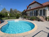 Eladó családi ház, Balatonalmádiban 199 M Ft, 7 szobás