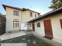 Eladó ikerház, XI. kerületben 215 M Ft, 7 szobás