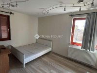 Eladó családi ház, Kecskeméten 172 M Ft, 5 szobás