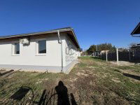 Eladó ikerház, Kakucson 89.9 M Ft, 4 szobás