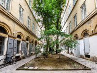 Eladó téglalakás, V. kerületben 164.5 M Ft, 2 szobás