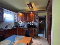 Eladó családi ház, Vecsésen 154.99 M Ft, 5 szobás