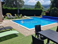 Eladó téglalakás, Nagymaroson 149.9 M Ft, 5 szobás