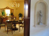 Eladó családi ház, Szombathelyen 298 M Ft, 10 szobás