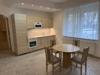 Kiadó téglalakás, albérlet, XI. kerületben, Somogyi úton