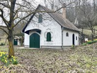 Eladó családi ház, Szekszárdon 19.6 M Ft, 2 szobás