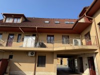 Eladó üzlethelyiség, Gödöllőn 295 M Ft, 9 szobás