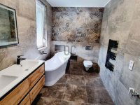 Eladó családi ház, Kerepesen 119.9 M Ft, 5 szobás