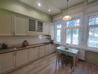 Eladó családi ház, Kecskeméten 220 M Ft, 5 szobás