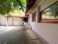 Eladó családi ház, Péterin 100 M Ft, 7 szobás