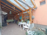 Eladó családi ház, Sopronban 105 M Ft, 8 szobás