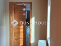 Eladó családi ház, Székesfehérvárott 55.5 M Ft, 2 szobás