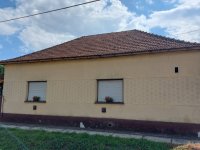 Eladó családi ház, Almáskamaráson 10 M Ft, 4 szobás