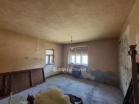 Eladó családi ház, Egerfarmoson 6 M Ft, 2 szobás