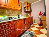 Eladó családi ház, Pápateszéren 19.99 M Ft, 3 szobás