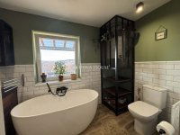 Eladó családi ház, Pécsett 124.9 M Ft, 3 szobás