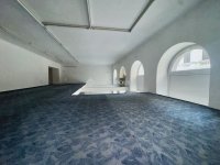 Eladó üzlethelyiség, VI. kerületben 124.99 M Ft