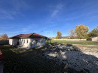 Eladó ipari ingatlan