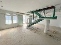 Eladó ipari ingatlan