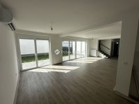 Eladó téglalakás, Pellérden 149.9 M Ft, 5 szobás