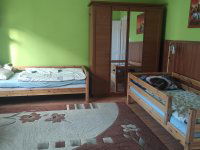 Kiadó családi ház, albérlet, Komáromban 290 E Ft / hó