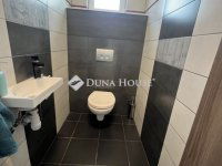 Eladó családi ház, Szegeden 280 M Ft, 4+1 szobás