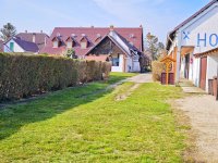 Eladó hotel, Bakson, Fő utcában 349 M Ft, 20+5 szobás