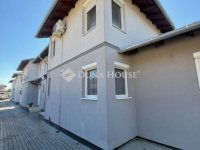 Eladó családi ház, Vecsésen 105 M Ft, 4 szobás