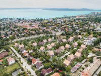 Eladó téglalakás, Balatonfüreden 287.612 M Ft, 5 szobás