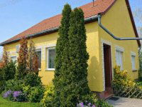 Eladó családi ház, Tiszatenyőn 31 M Ft, 3 szobás