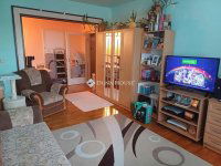 Eladó panellakás, Veszprémben 42 M Ft, 2 szobás