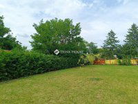 Eladó családi ház, Apostagon 250 M Ft, 8 szobás