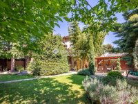 Eladó családi ház, Szigetszentmiklóson 155.9 M Ft, 5 szobás