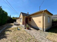 Eladó családi ház