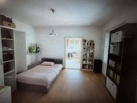 Eladó családi ház, Pilisen 42.5 M Ft, 2 szobás