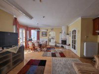 Eladó családi ház, Pápán 89.9 M Ft, 5 szobás