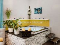 Eladó téglalakás, V. kerületben 118 M Ft, 1 szobás