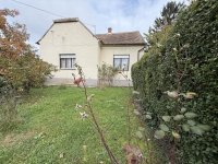 Eladó családi ház, Rumon 44.9 M Ft, 4 szobás