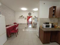 Eladó családi ház, Sóskúton 74.9 M Ft, 3 szobás